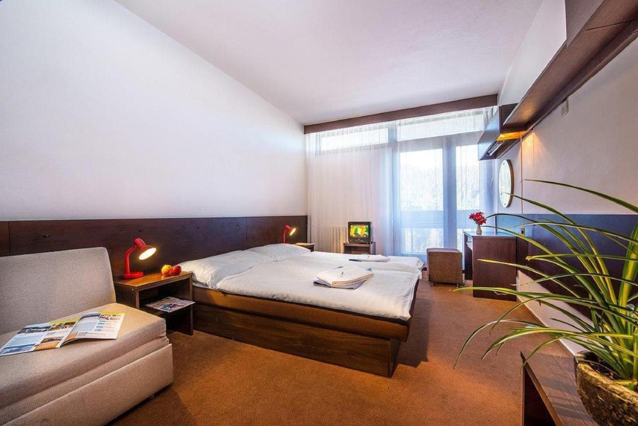 Hotel Sorea Marmot Dubrava Екстер'єр фото